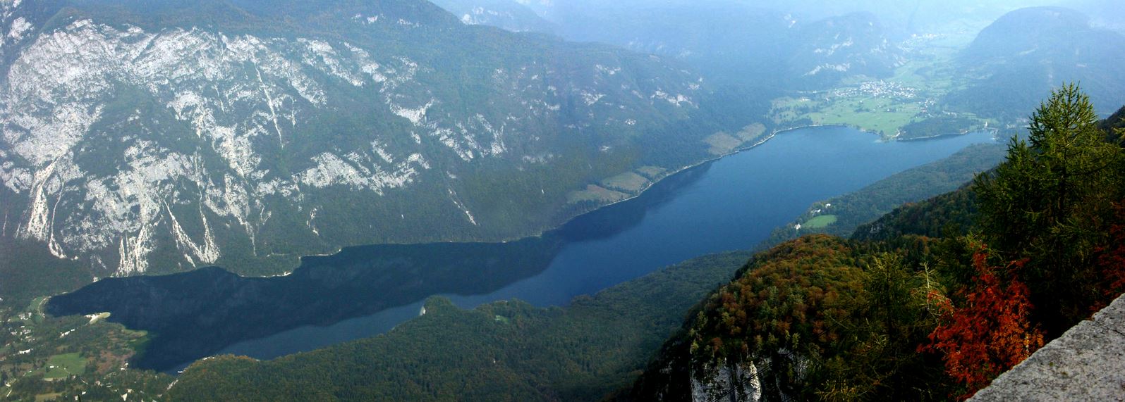Бохиньское озеро с высоты птичьего полёта