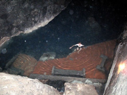 Естественное подземное озеро Ков-ата