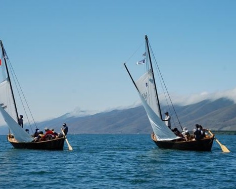 Традиционные парусные лодки озера Севан