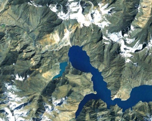Спутниковый снимок западной части Сарезского озера